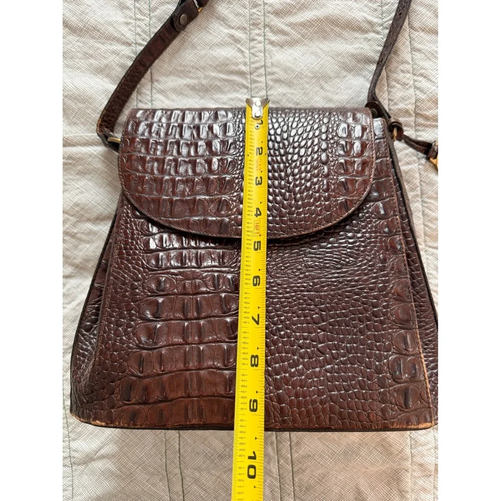 Brahmin Brown Croc Embossed Leather Shoulder Crossbody Front Flap Bag Vintage